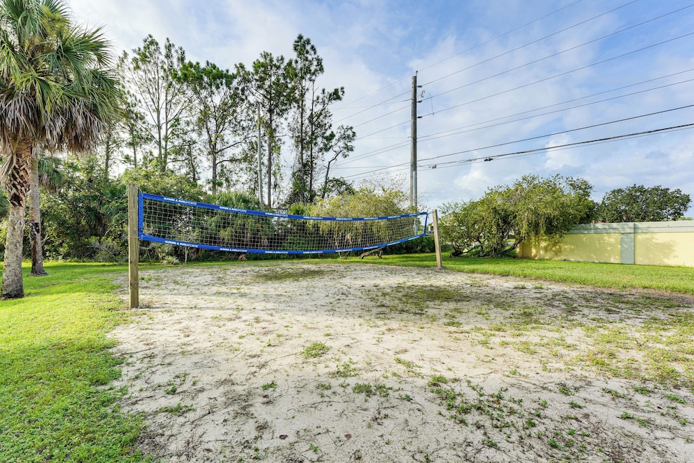 Florida Fun! Family Condo w/ Pool, 8 Mi to WDW