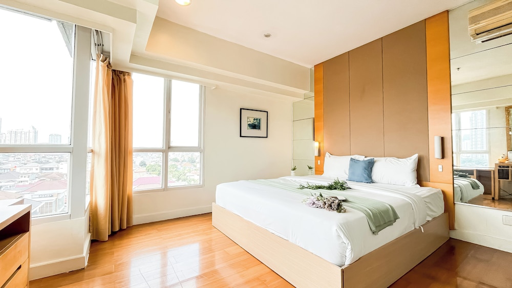 Contemporary Minimalist 2Br Apartment At Somerset Berlian Kebayoran Lama