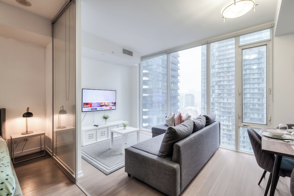 Fort York Suite