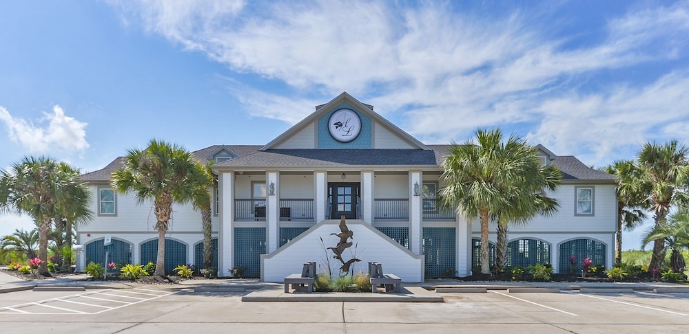Hotel Harborwalk Lodge - Image 1
