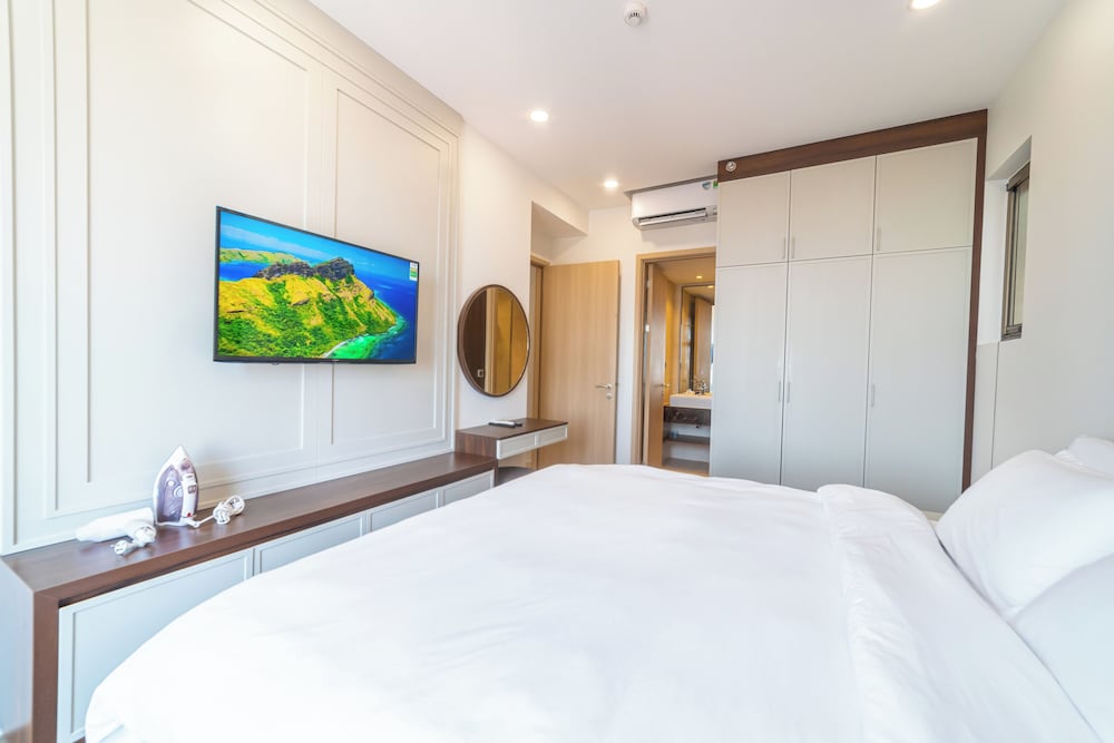 Midtown Premium Apartments