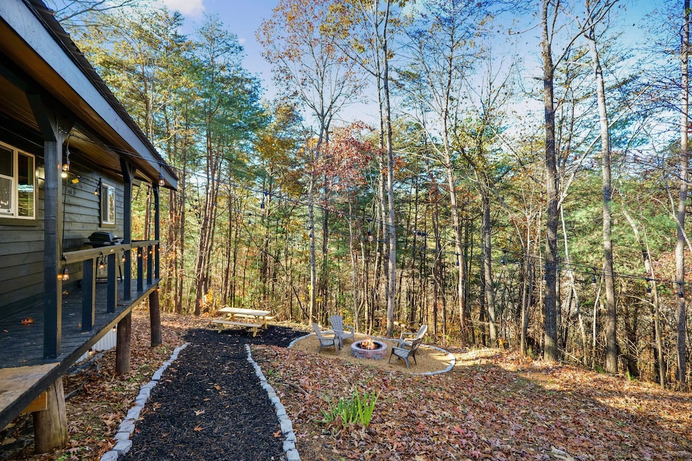 Moonrise Retreat With Spa Fire Pit 8 min to Town