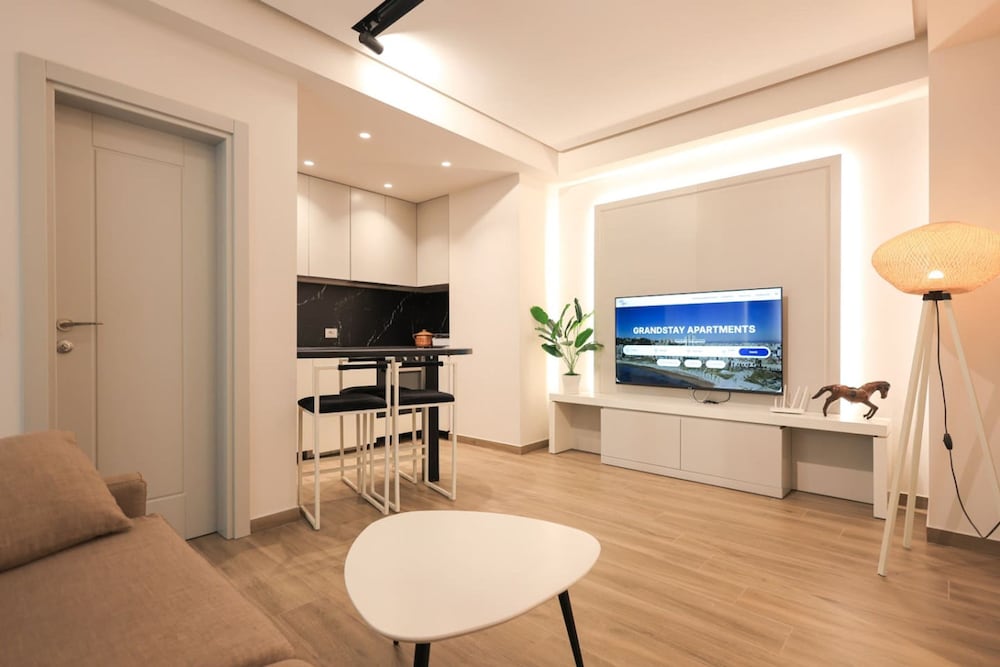 Beach Apartment 01 in Durr s