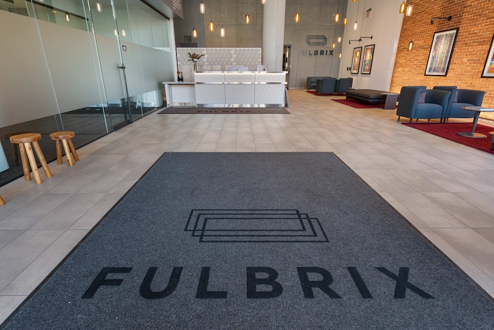 Cloud9 6 apt for 30ppl Fulton Market The Nouveau