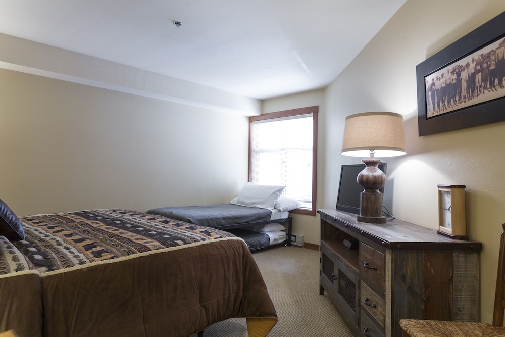 Powderhorn Lodge Deluxe Condos - Solitude UT