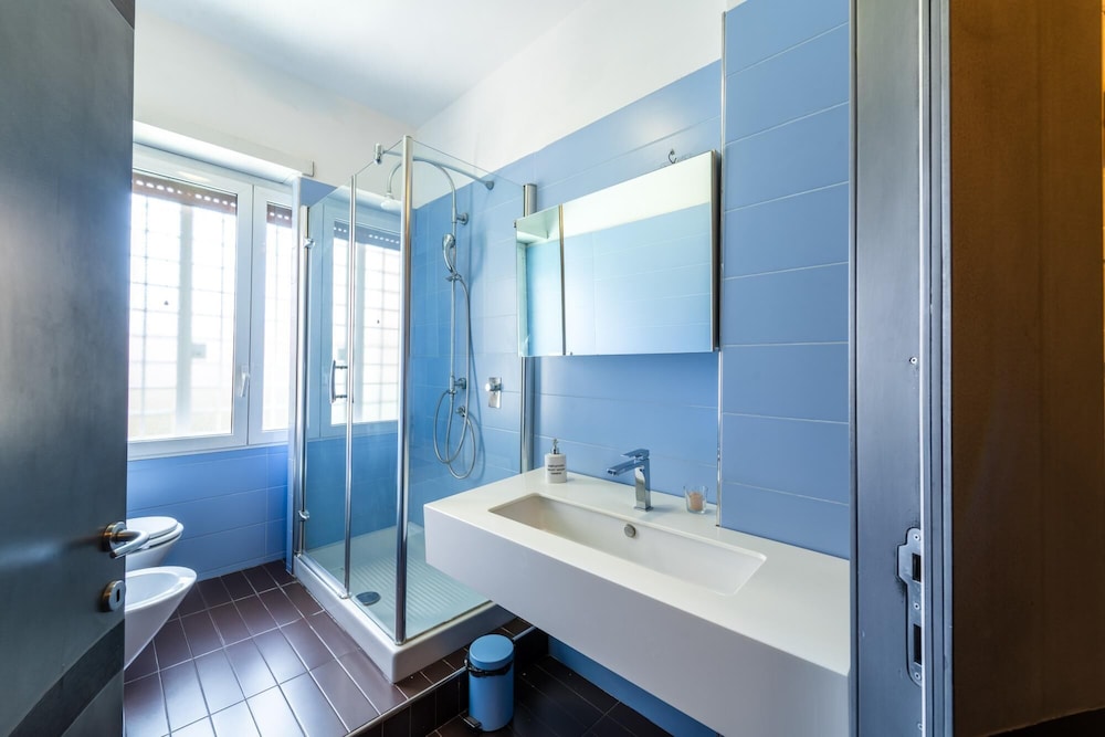 Casa di Ele in Rome With 1 Bedrooms and 1 Bathrooms