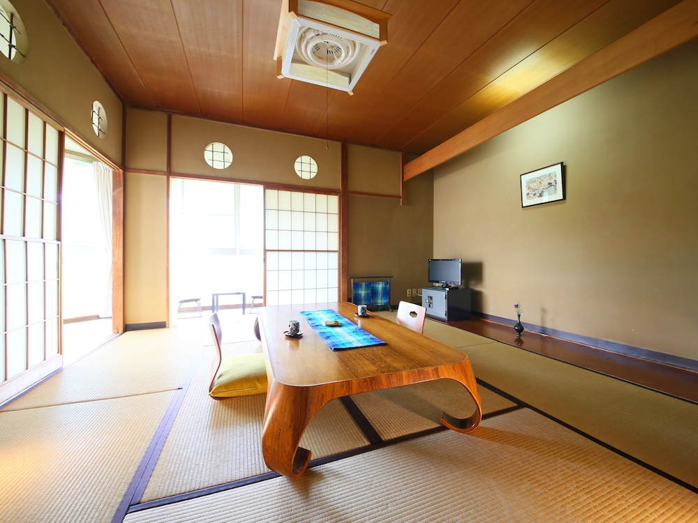 Hotel Miyama 11