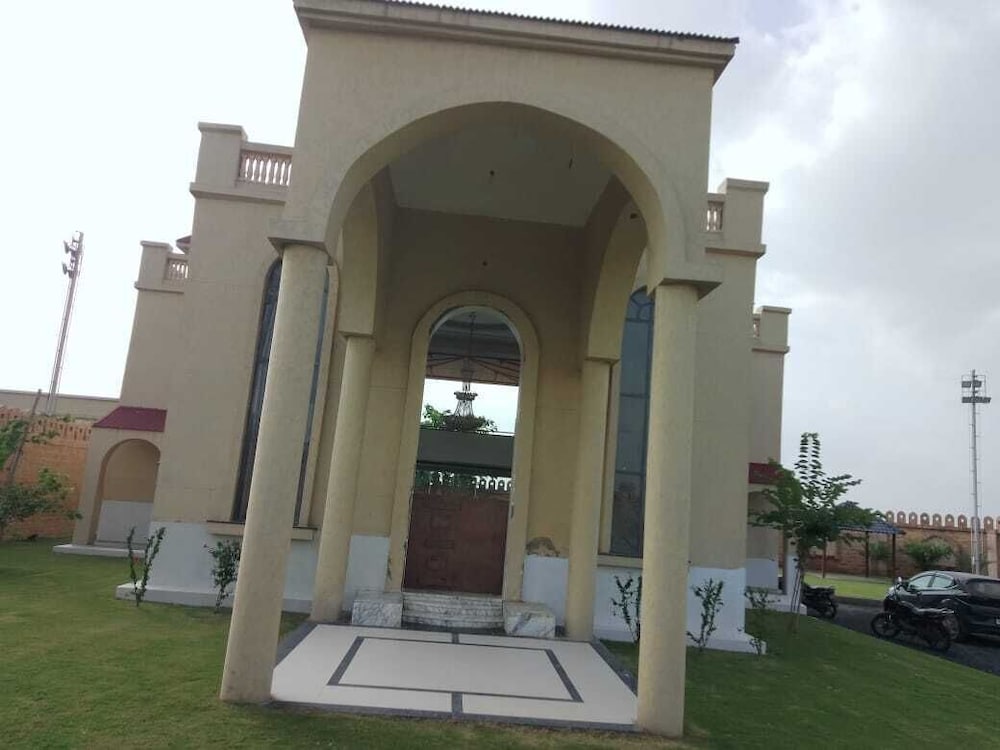 M Farm Resort