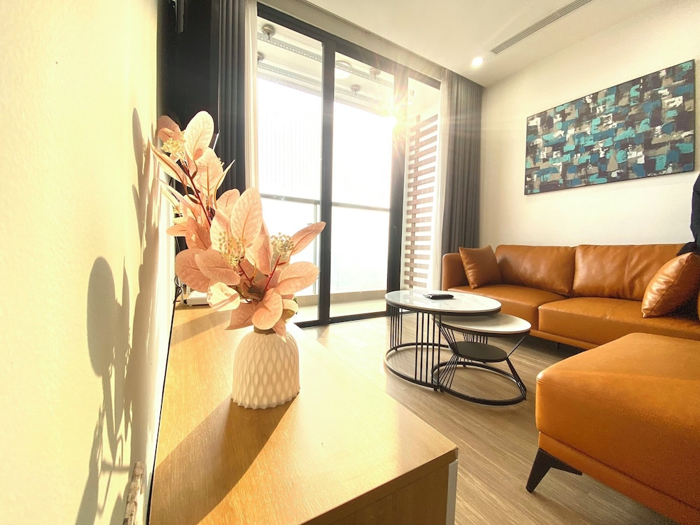 Vinhome SkyLake - Service Apartment