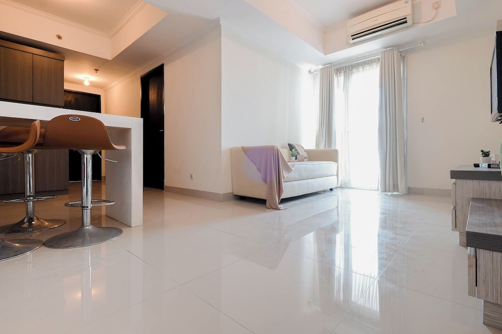 2Br Near Mrt Station At The Wave Kuningan