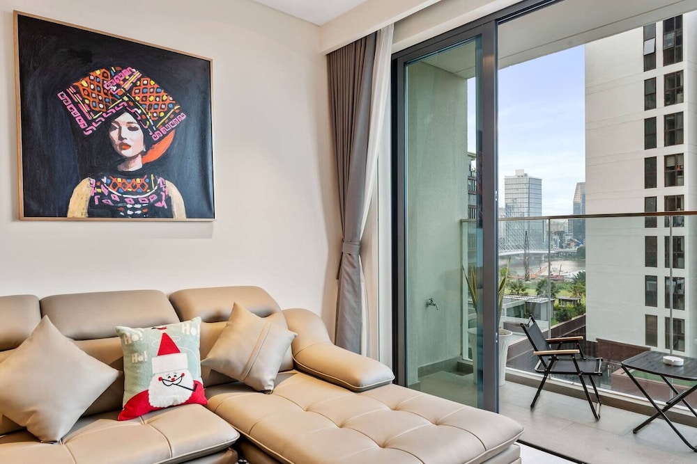 The Metropole - Horizon View Riverside