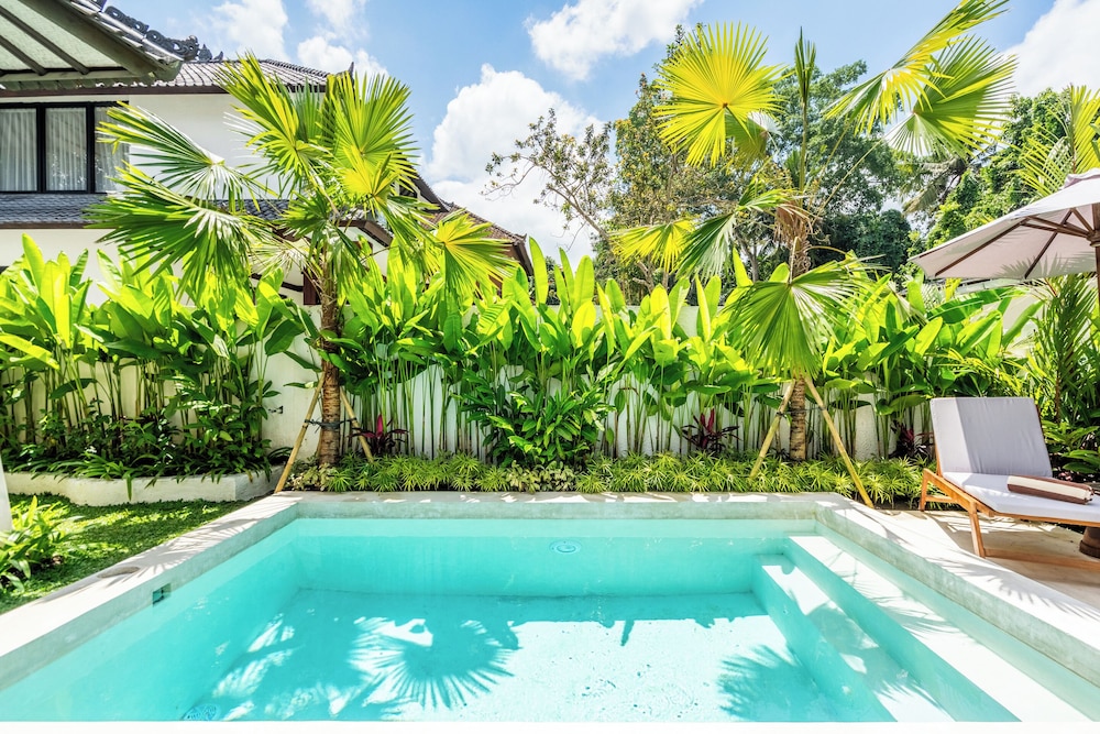 Sacred Jungle by EVDEkimi Ubud – Modern Villas and Apartments with Kitchens, Pools, & Personalized Concierge Service