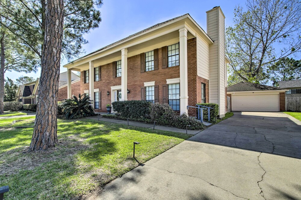 Pet-friendly Houston Rental w/ Private Patio! view 5