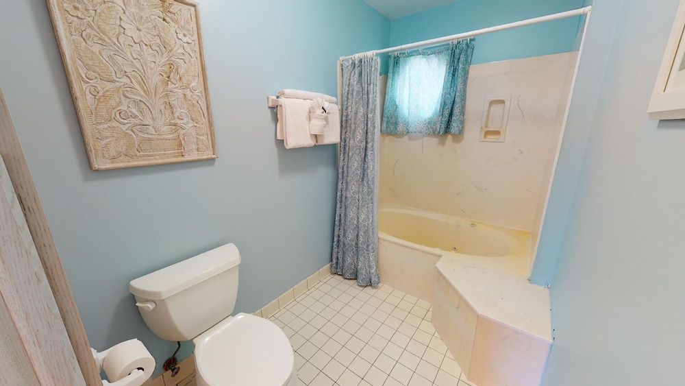 Bay View Villas 1 by Tybee Vacation Rentals