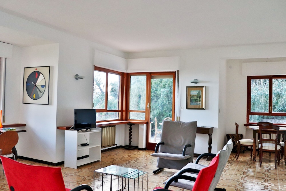 Villa Acquamarina in Rocca San Giovanni view 4