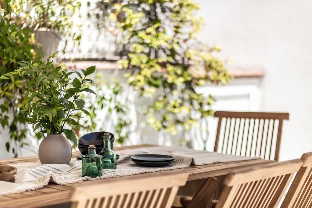 Budu - 2 Bedrooms and Terrace in Trafalgar