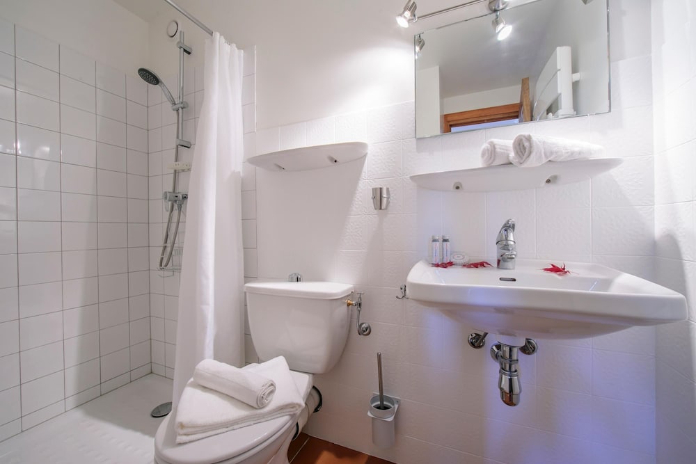 Chalet Charpoua in Le Tour Argenti re