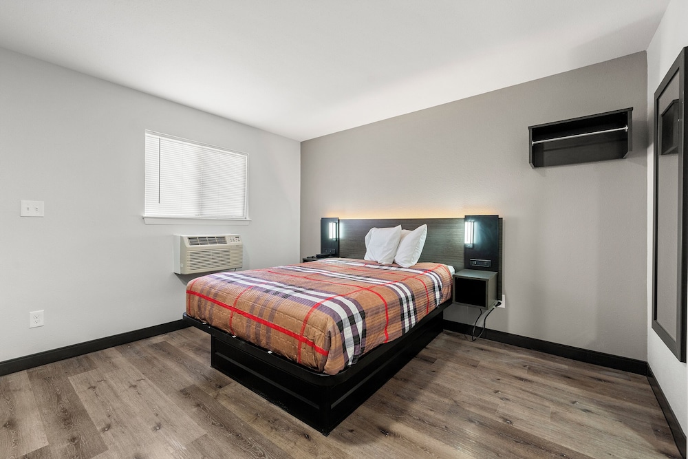 Southern Suites Kennesaw