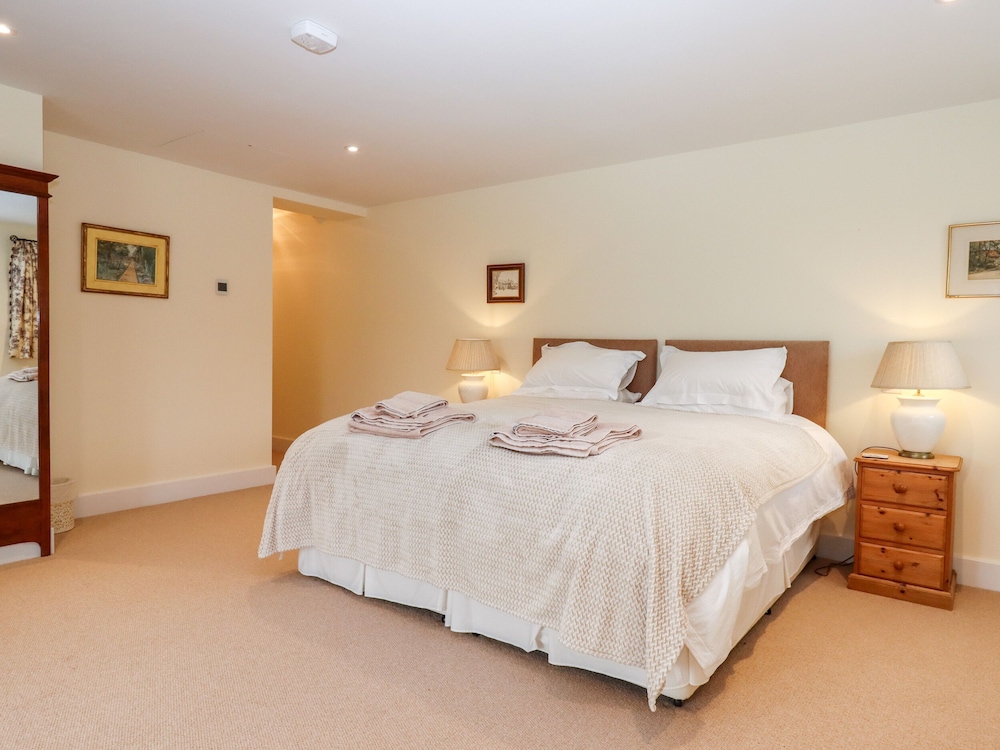 Dishcombe Cottage