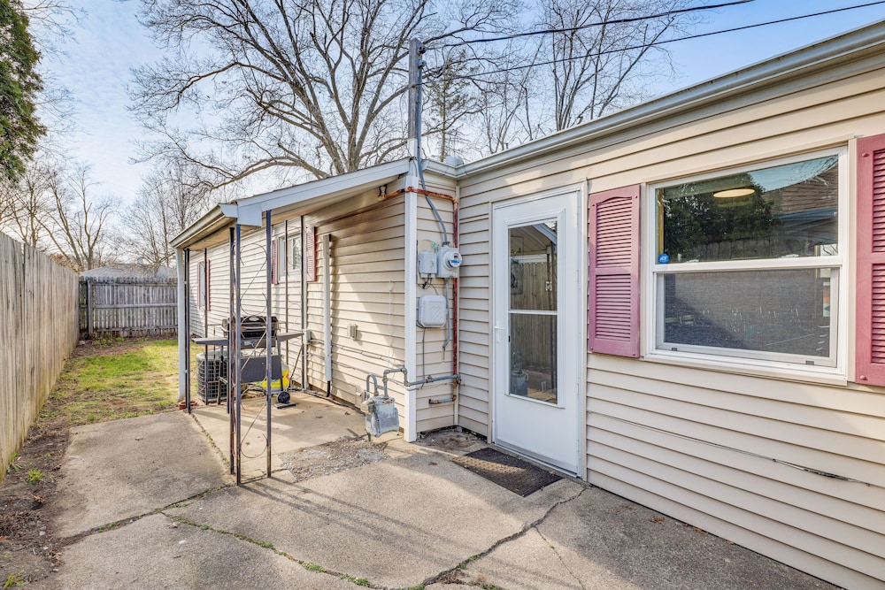 South Bend Home w/ Gas Grill Near Universities! view 4