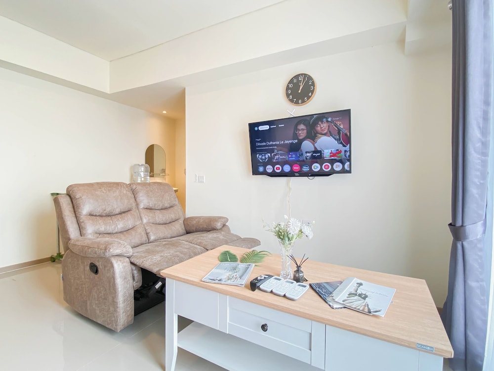 Good Deal and Homey 2BR Meikarta Apartment