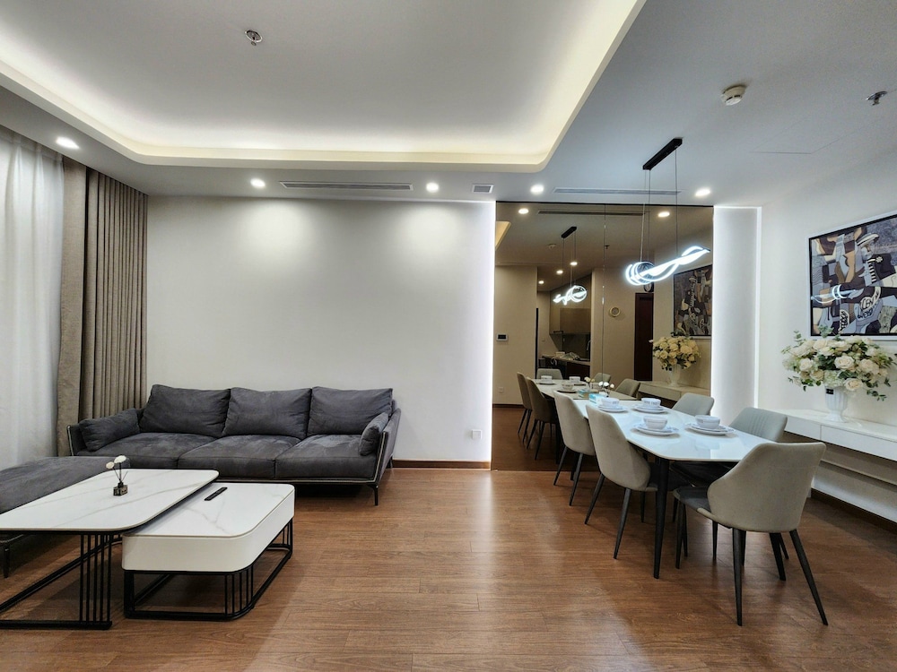 The Matrix One - Luxury free Gym & Pool