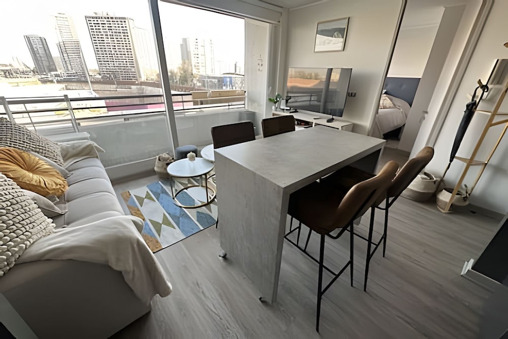 Oceana Suites Vicuña Mackena