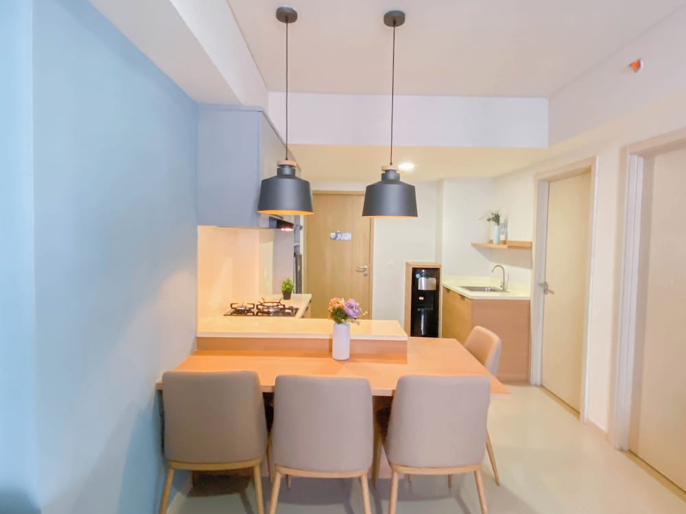 Spacious And Cozy 2Br With Extra Room At Meikarta Apartment