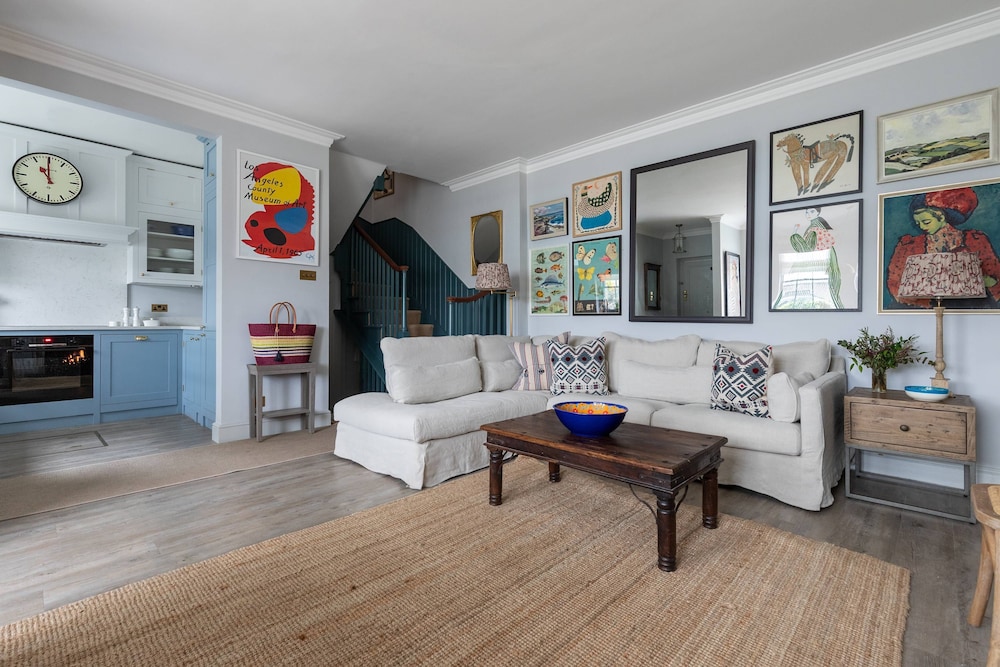 William Mews by Onefinestay