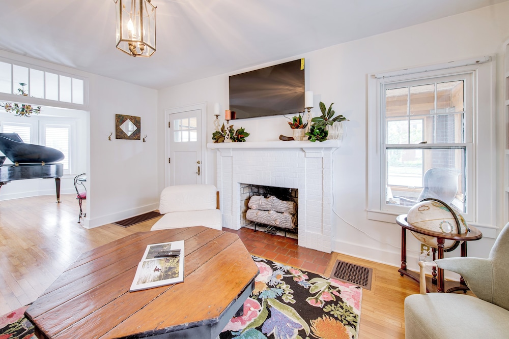 Bourbon Trail Fun: Dtwn Lebanon Home w/ Game Room