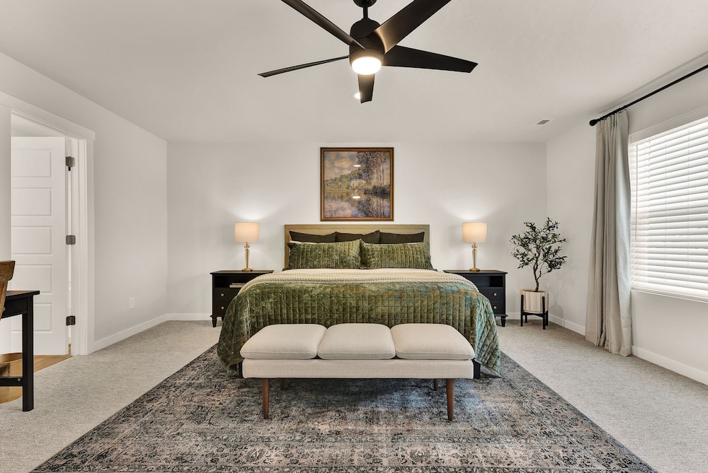 Spa Nights Game Room Fun Luxe 5BR Sleeps 17