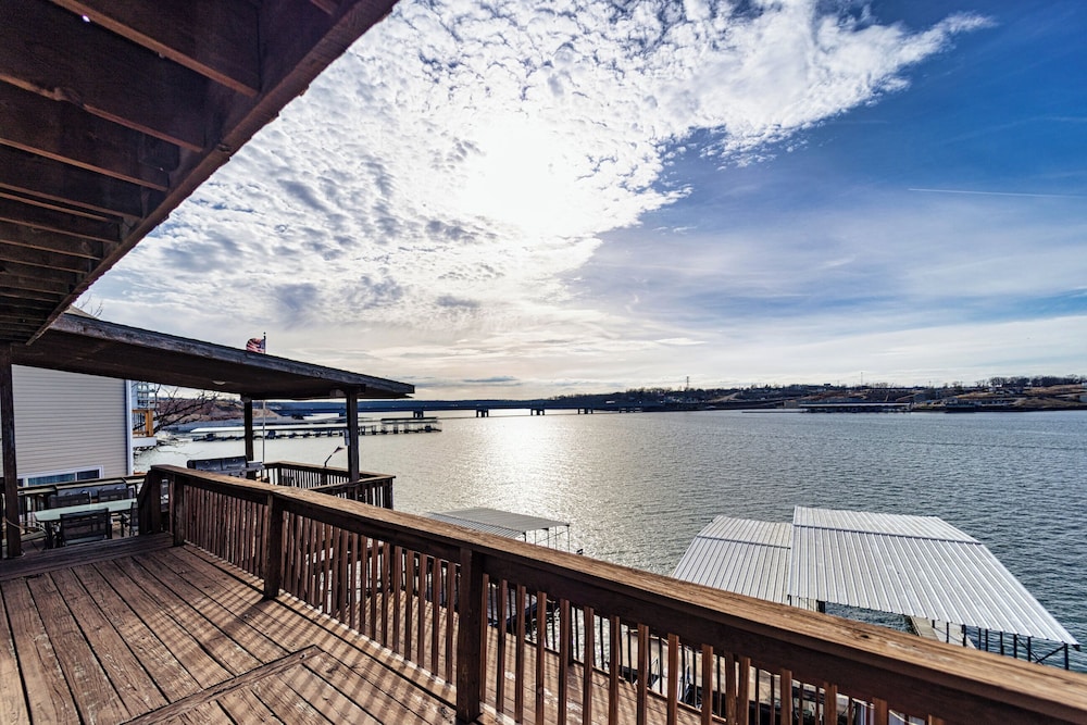 Redbud Retreat Amenity-filled Waterfront Home! view 2