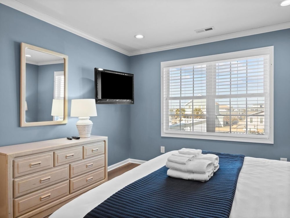 Always Sunday 4 Bedroom Home