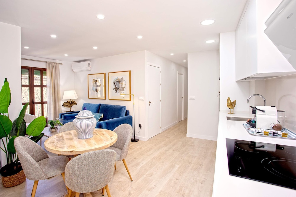 Cozy 2bd Apartment in Seville. Conde de Ibarra IV