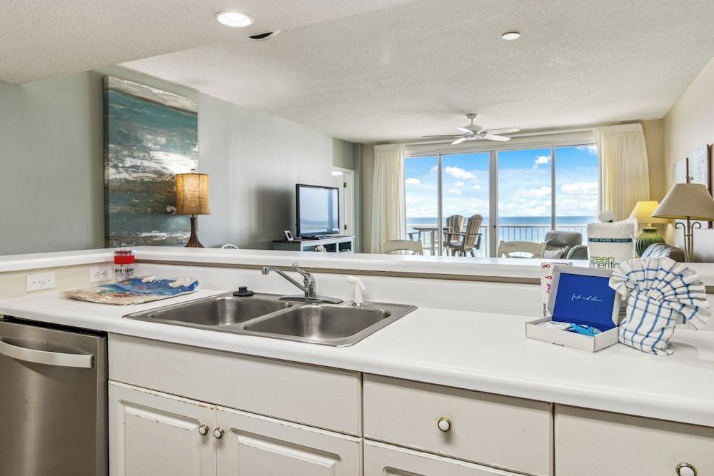Emerald Key by Southern Vacation Rentals