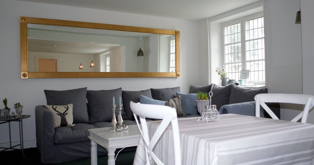 Ny Kirstineberg Gods Bed & Breakfast