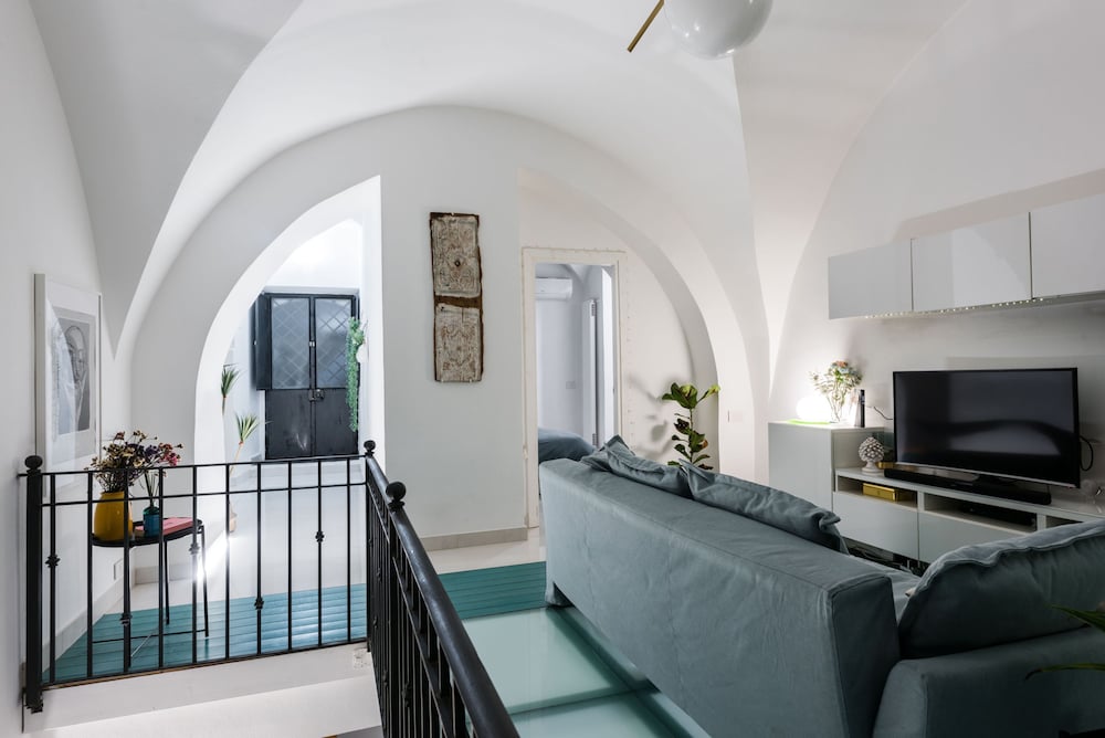 The Apple Duplex by Wonderful Italy