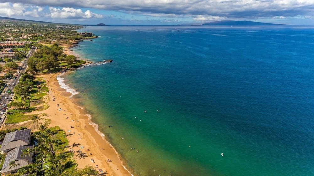 Kihei Ali'i Kai D108 2 Bedroom Condo