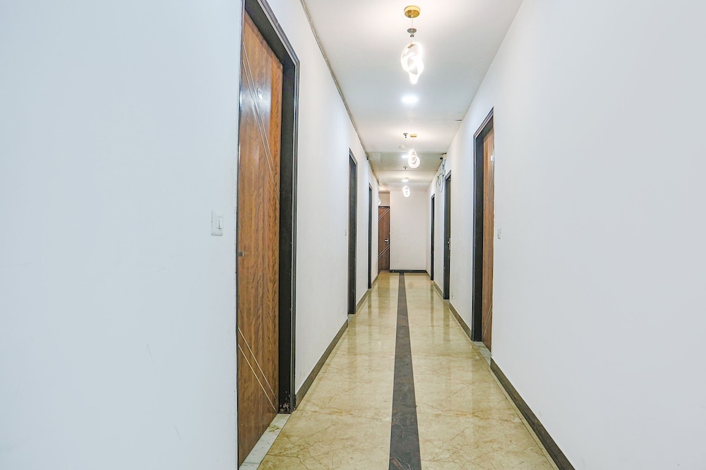 Fabhotel Golden Key