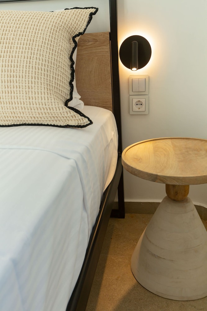 Apellon Mykonos Luxury Seaview Retreat
