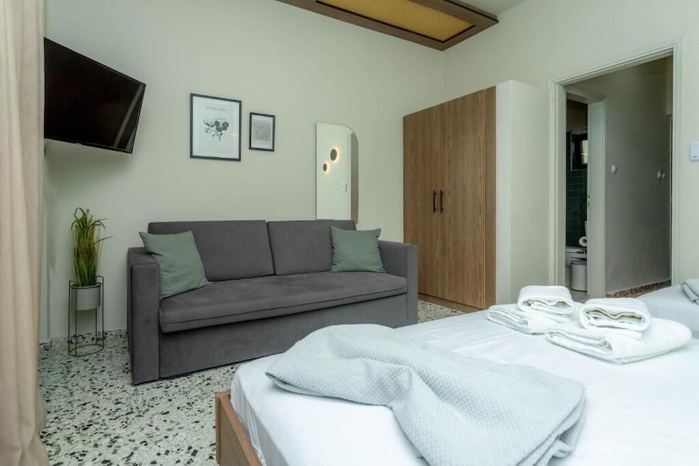 Pteleo apartments