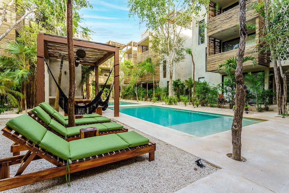 Eco-sustainable Luxury Between Beach Hotspots & Tulum Town by Stella Rentals