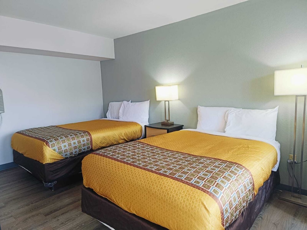 Capital O Travelers Inn Lawton Fort Sill