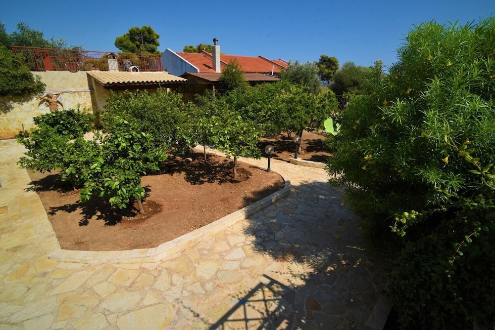 Villa Maria Kineta Town view 2