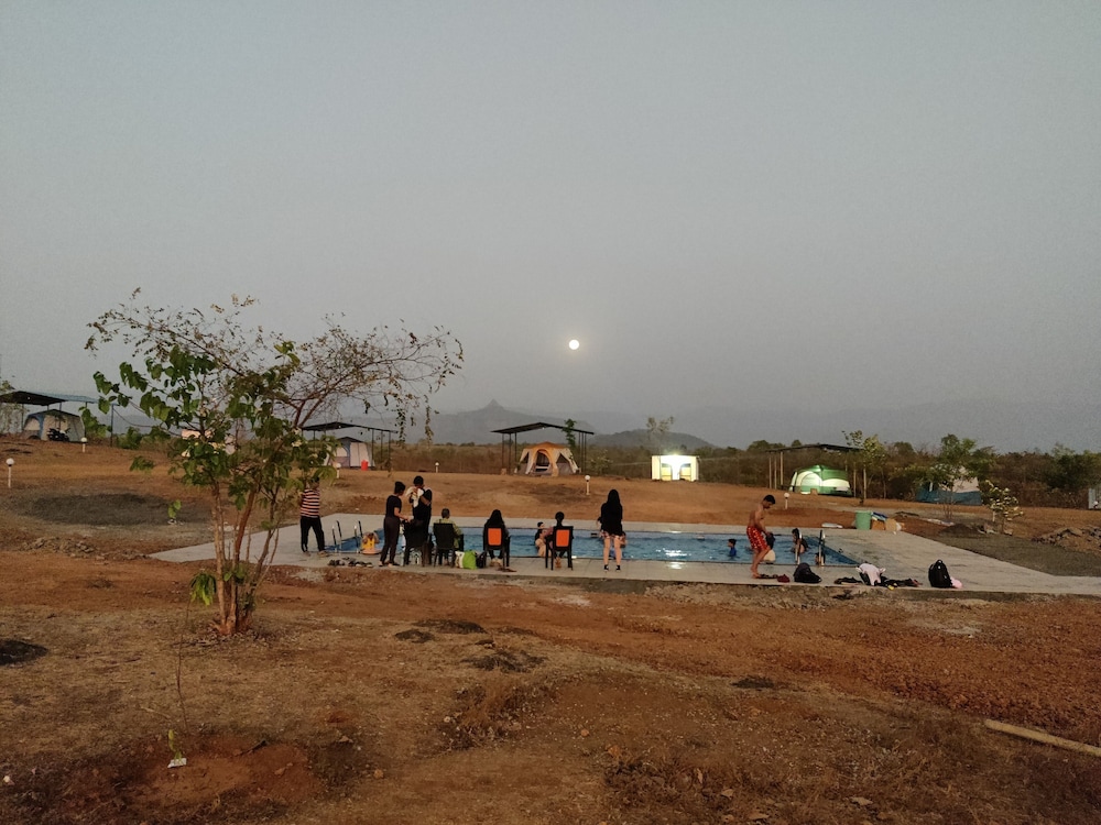 Savli Farm's Nature Retreat & Adventures
