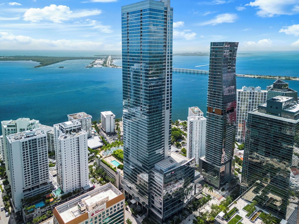 Condo w Views From The Heights 4S