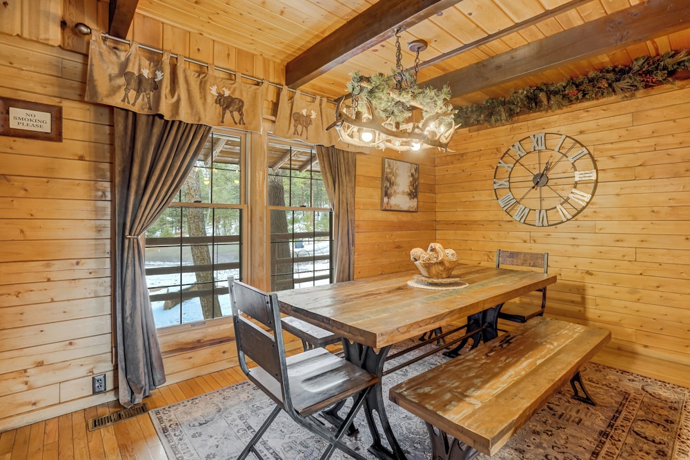 Log Lodge