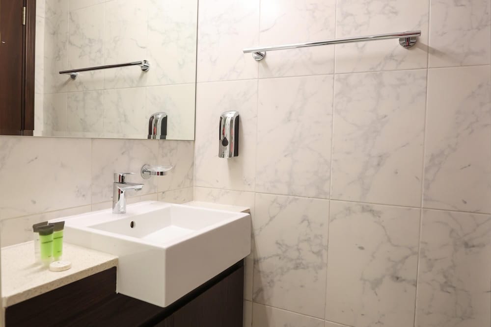 Elite LUX Holiday Homes - Ultra Stylish 2BR Thriving Community in Production City Dubai