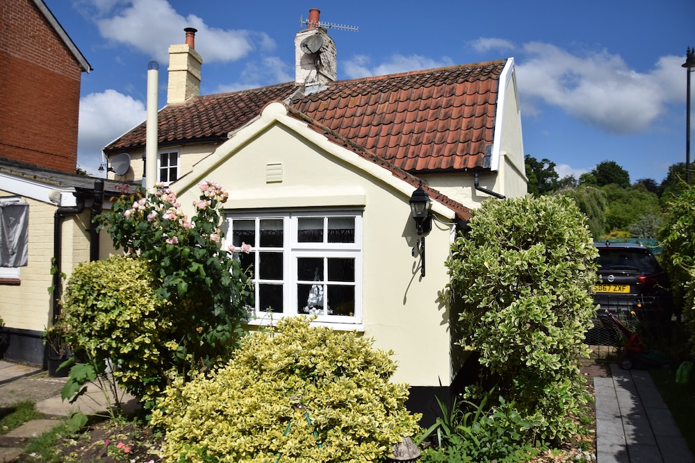 Cherry Tree Cottage, Woodbridge