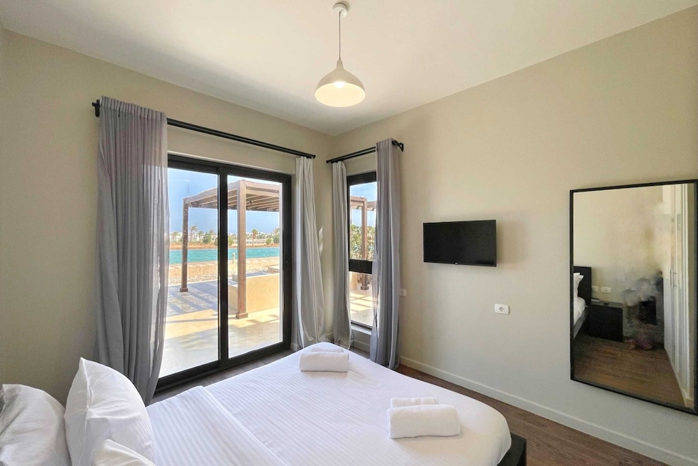 Xuru Stays I Poised & Pearly 3 BDR Villa @ Cyan El Gouna